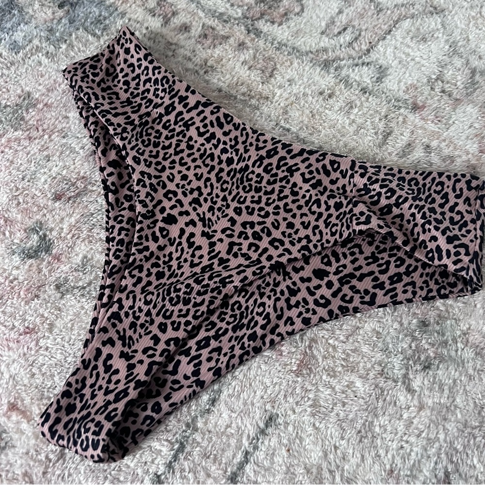 NWT Cheetah Animal Print Bandeau Bikini - Picture 3 of 3